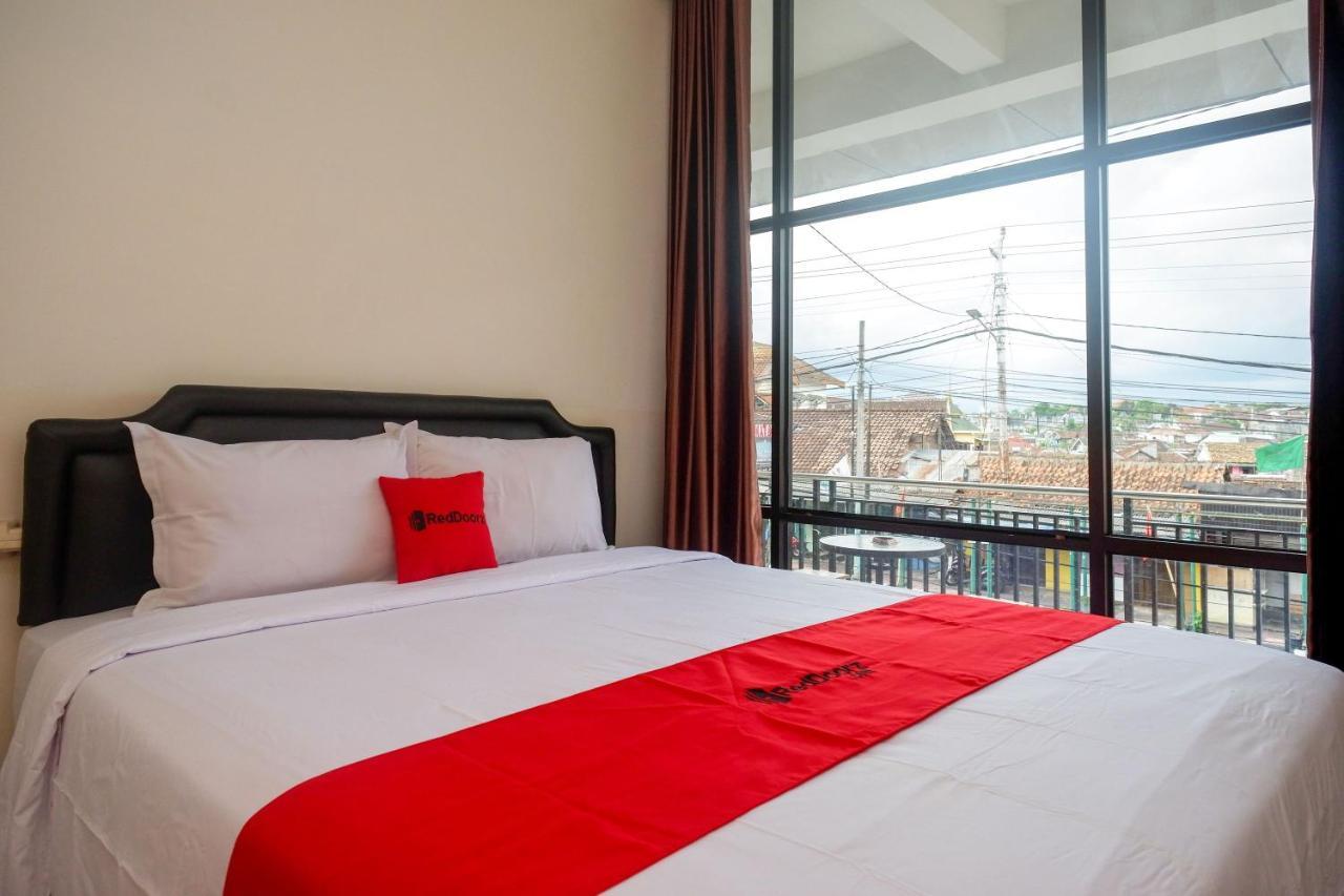 Sans Hotel Mataram Malioboro Yogyakarta Eksteriør billede